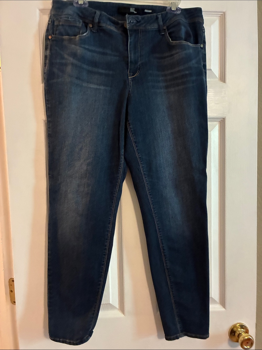 1822 Denim Women’s Dark Indigo Skinny Jeans